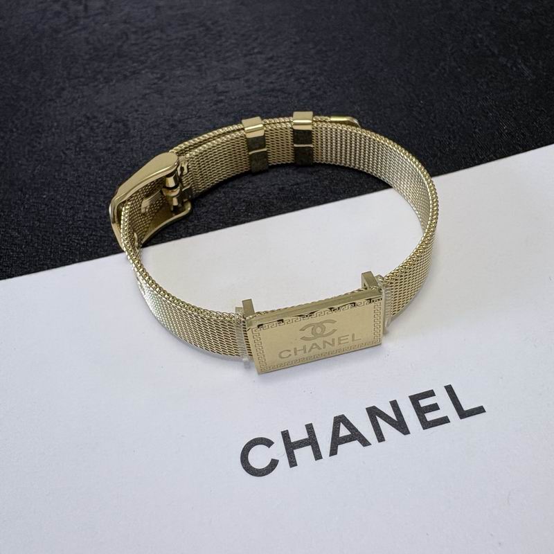 Chanel Bracelet 04yxs82